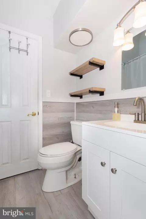 Bath - 1827 Benedict Rd, Westminster, MD 21157 photo 4 of 6