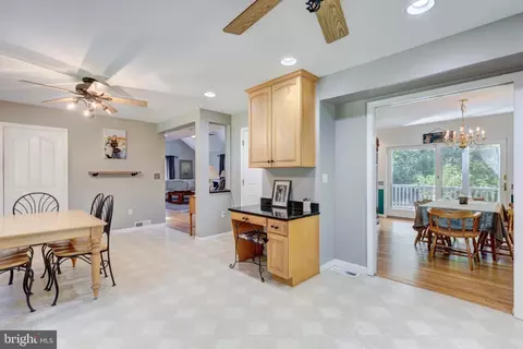 Entry Way - 1827 Benedict Rd, Westminster, MD 21157 photo 1 of 5
