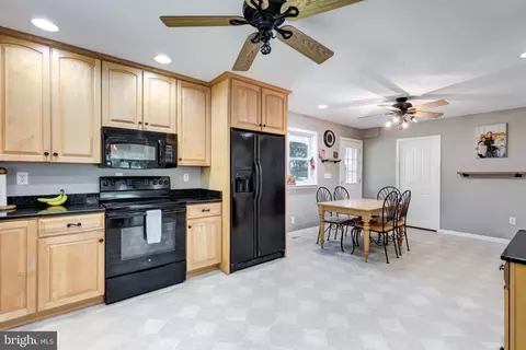 Kitchen - 1827 Benedict Rd, Westminster, MD 21157 photo 2 of 4