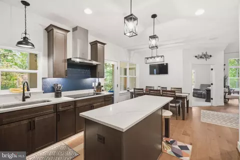 Kitchen - 3406 Buffalo Rd, New Windsor, MD 21776 photo 3 of 5