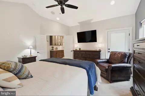 Bedroom - 3406 Buffalo Rd, New Windsor, MD 21776 photo 2 of 8
