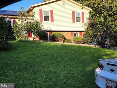 7205 Violet Ct, Sykesville, MD 21784