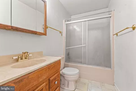 Bath - 3106 Cardinal Dr, Westminster, MD 21157 photo 1 of 3