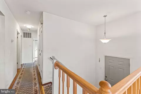 Entry Way - 3106 Cardinal Dr, Westminster, MD 21157 photo 2 of 3