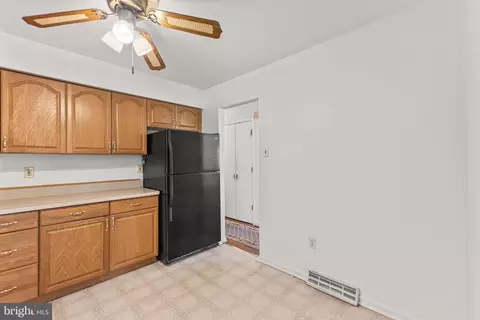Entry Way - 3106 Cardinal Dr, Westminster, MD 21157 photo 1 of 3
