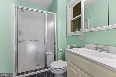 Bath - 3106 Cardinal Dr, Westminster, MD 21157 photo 3 of 3