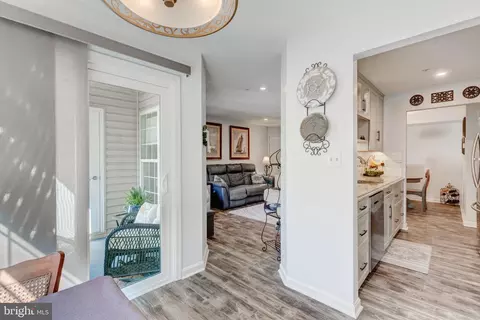 Entry Way - 3840 Normandy Dr #2B, Hampstead, MD 21074 photo 1 of 2