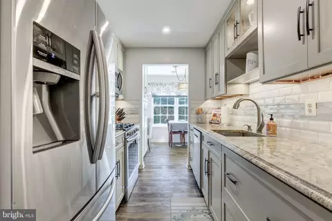 Kitchen - 3840 Normandy Dr #2B, Hampstead, MD 21074 photo 4 of 5