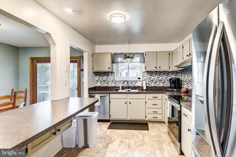 303 Crestview Ct, Westminster, MD 21158 photo 14