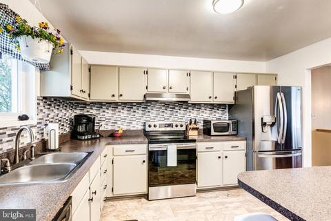 303 Crestview Ct, Westminster, MD 21158 photo 11