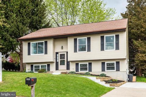 303 Crestview Ct, Westminster, MD 21158 photo 2