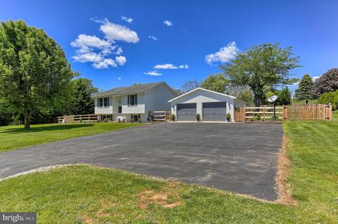 1502 Brown Rd, Westminster, MD 21158 photo 2