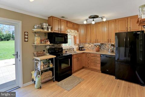 1502 Brown Rd, Westminster, MD 21158 photo 10