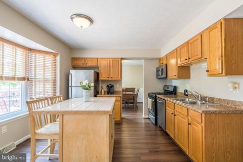 1882 Upper Forde Ln, Hampstead, MD 21074 photo 8