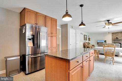 4103 Sequoia Dr, Westminster, MD 21157 photo 8