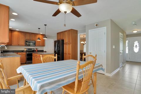 4103 Sequoia Dr, Westminster, MD 21157 photo 11