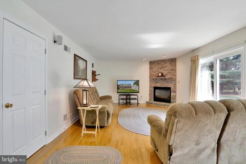 4103 Sequoia Dr, Westminster, MD 21157 photo 12