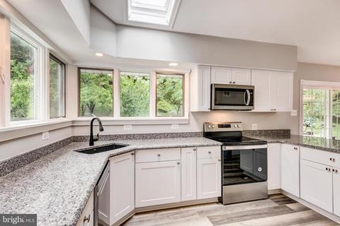 521 E Nicodemus Rd, Westminster, MD 21157 photo 13
