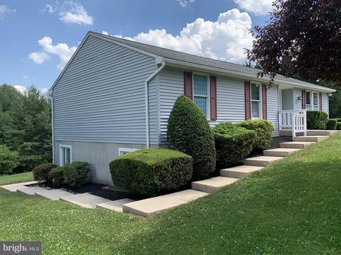 2017 Walsh Dr, Westminster, MD 21157 photo 2