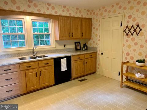 21 Smith Ave, Westminster, MD 21157 photo 16