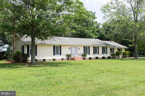 303 Oak St, Hurlock, MD 21643 photo 1