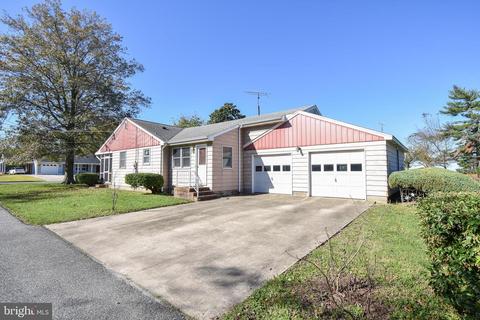 401 Collins Ave, Hurlock, MD 21643 photo 1