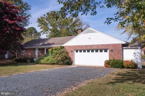 3204 Holly Ln, Cambridge, MD 21613