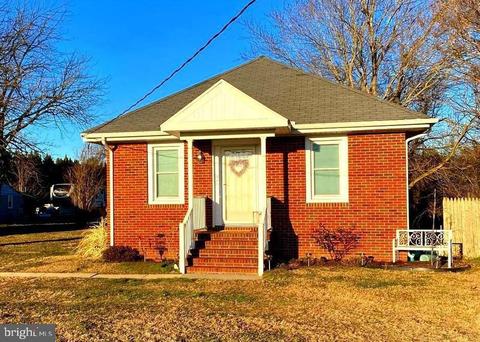 511 Academy St, Hurlock, MD 21643 photo 1