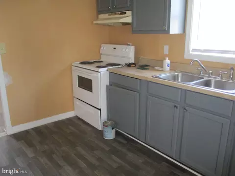 315 Pine St, Hurlock, MD 21643 photo 5
