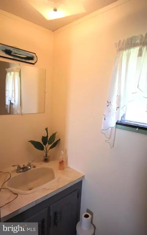 4013 Bradley Cir, Hurlock, MD 21643 photo 8
