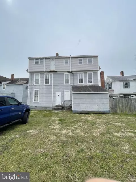 815 Locust St, Cambridge, MD 21613 photo 2
