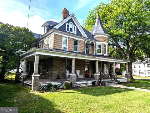 203 Oakley St, Cambridge, MD 21613