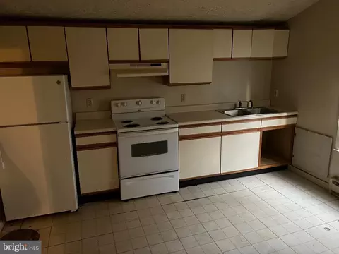 200 Willis St, Cambridge, MD 21613 photo 2