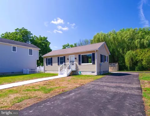 204 Race St, Vienna, MD 21869
