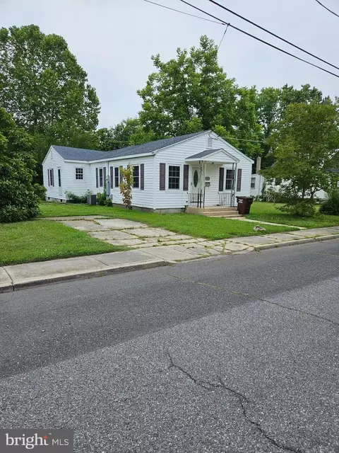 422 Oakley St, Cambridge, MD 21613