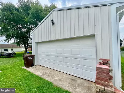 Exterior - 1006 Willowmere Ln, Cambridge, MD 21613 photo 5 of 14
