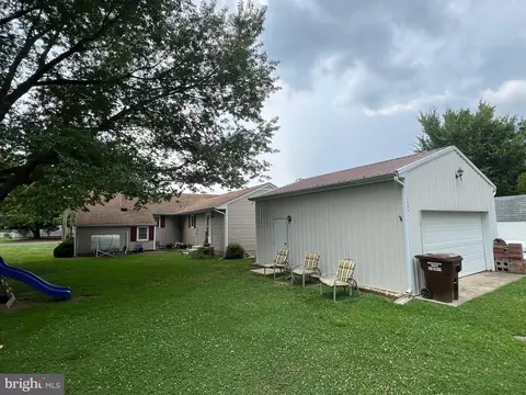 Exterior - 1006 Willowmere Ln, Cambridge, MD 21613 photo 3 of 14