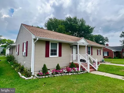 1006 Willowmere Ln, Cambridge, MD 21613