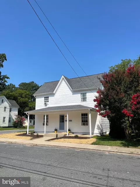 221 W End Ave, Cambridge, MD 21613