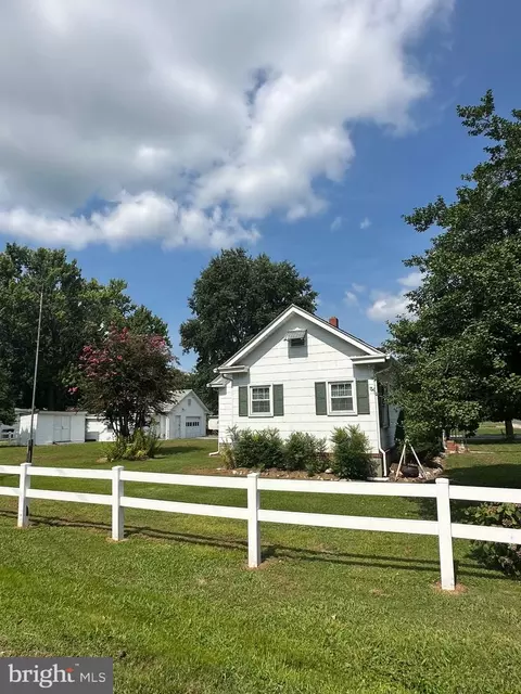 411 Leonards Ln, Cambridge, MD 21613 photo 2