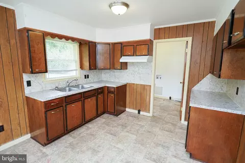 129 Douglass Dr, Hurlock, MD 21643 photo 11