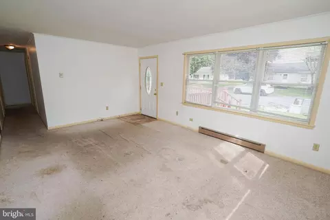 129 Douglass Dr, Hurlock, MD 21643 photo 5