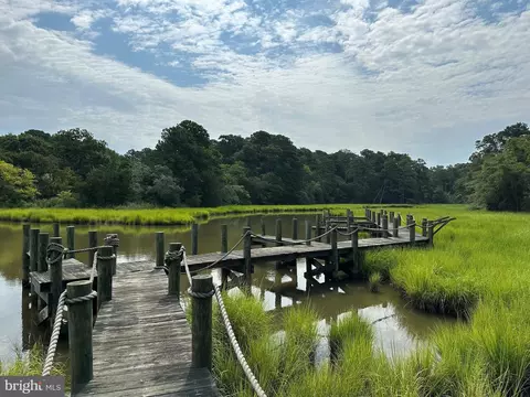 River View Road, East New Market, MD 21631