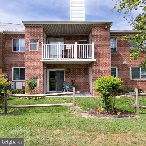 404 Aurora St #404, Cambridge, MD 21613