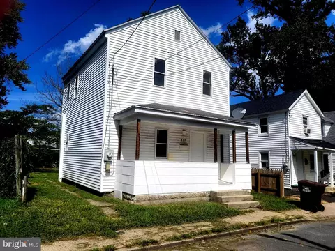 625 Douglas St, Cambridge, MD 21613