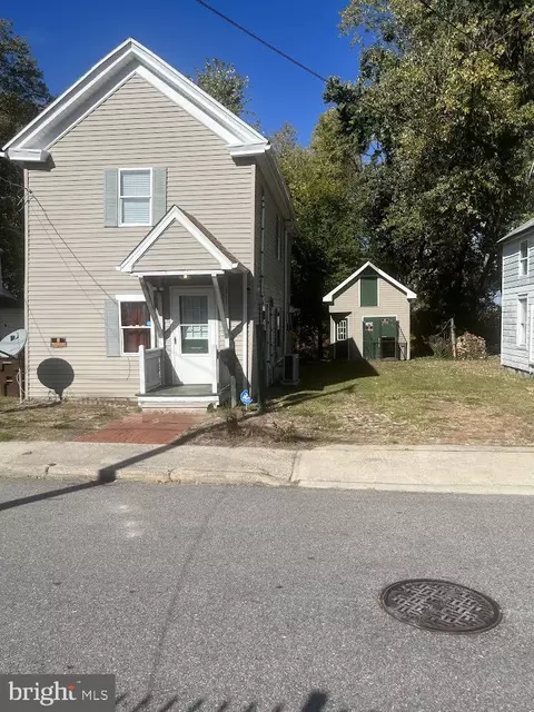 311 Cemetery Ave, Cambridge, MD 21613