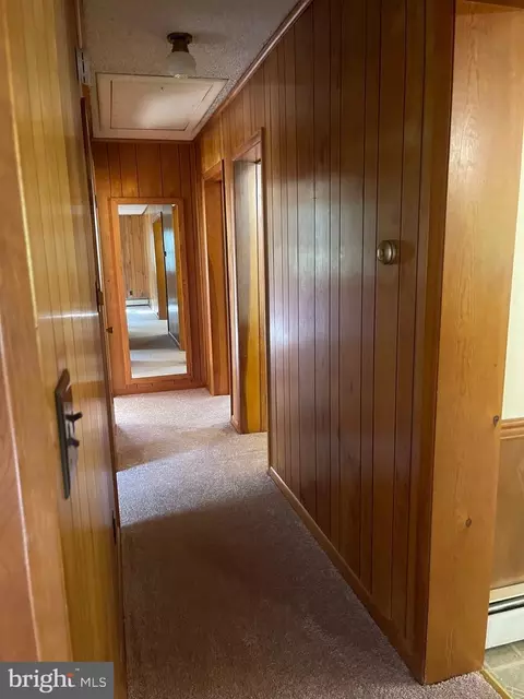 Entry Way - 5953 Palmers Mill Rd, Hurlock, MD 21643 photo 2 of 2