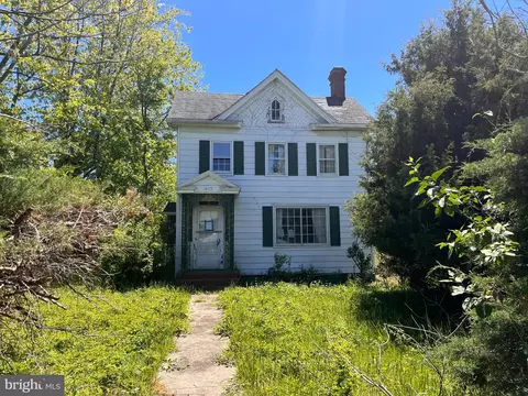 1605 Steamboat Wharf Rd, Fishing Creek, MD 21634