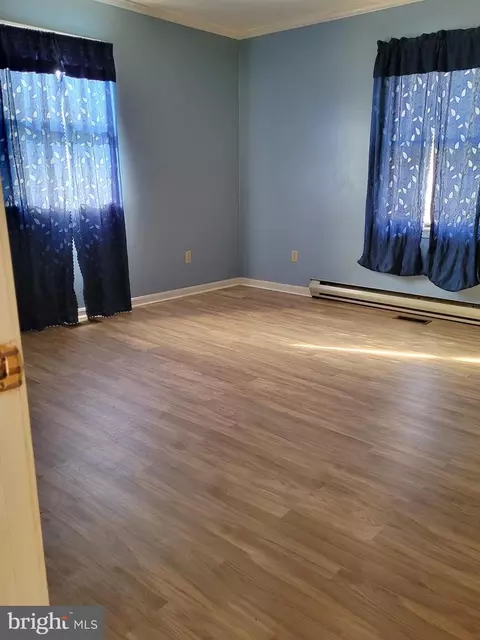 Living - 4014 Bradley Cir, Hurlock, MD 21643 photo 1 of 1