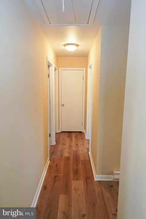 Entry Way - 402 S Main St, Hurlock, MD 21643 photo 1 of 1